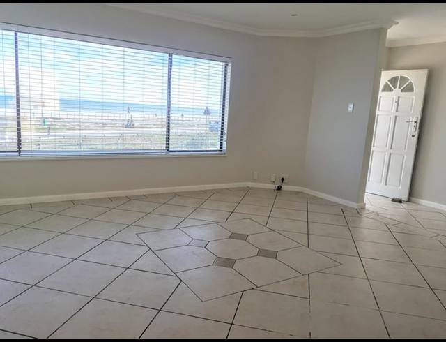 4 BEDROOM PROPERTY TO RENT IN BEACHFRONT